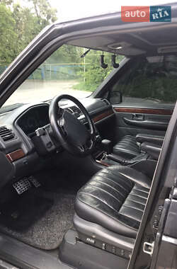 Внедорожник / Кроссовер Land Rover Range Rover 2000 в 
