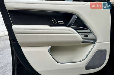 Внедорожник / Кроссовер Land Rover Range Rover 2024 в 
