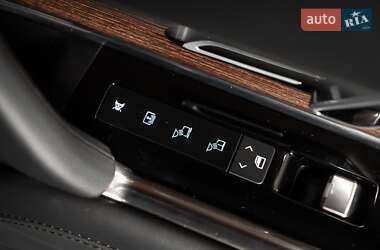 Внедорожник / Кроссовер Land Rover Range Rover 2022 в 