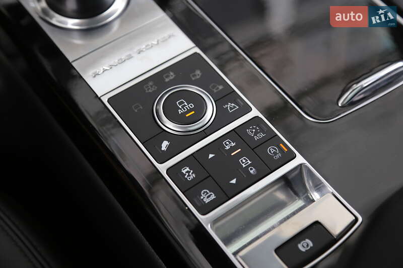 Внедорожник / Кроссовер Land Rover Range Rover 2016 в Киеве