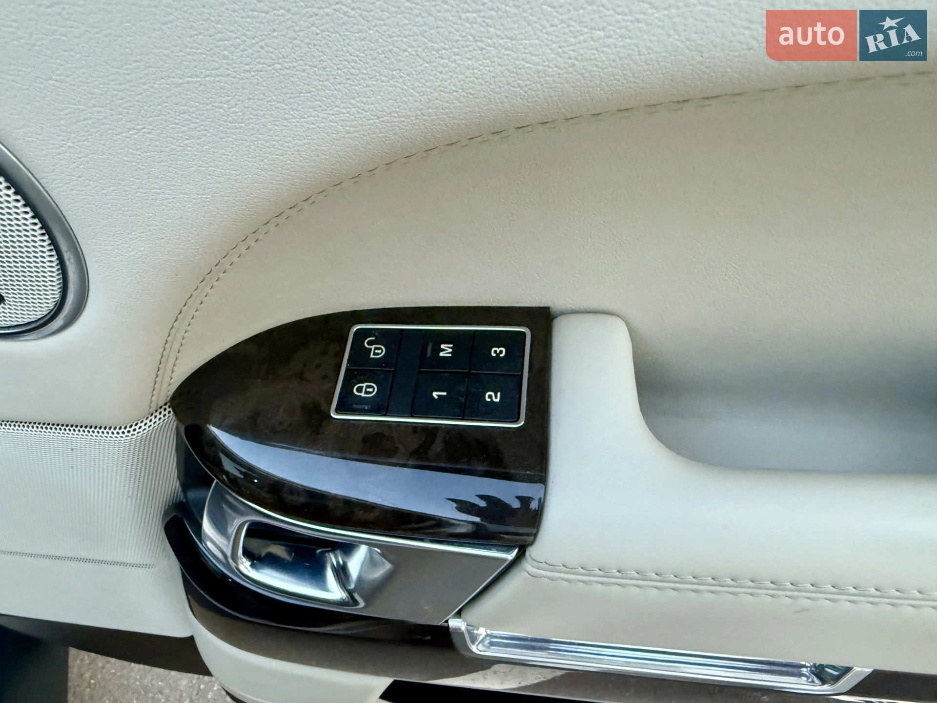 2013 Land Rover Range Rover - мініатюра 22