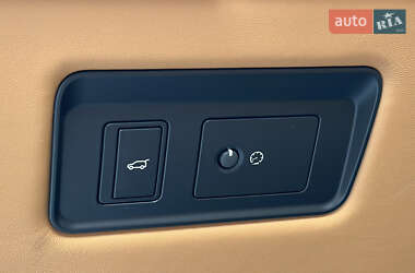 Внедорожник / Кроссовер Land Rover Range Rover 2021 в 