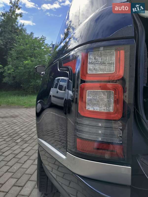 Внедорожник / Кроссовер Land Rover Range Rover 2016 в Киеве