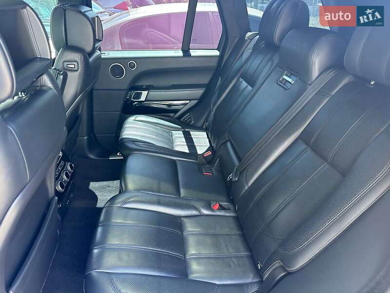 Внедорожник / Кроссовер Land Rover Range Rover 2015 в Киеве