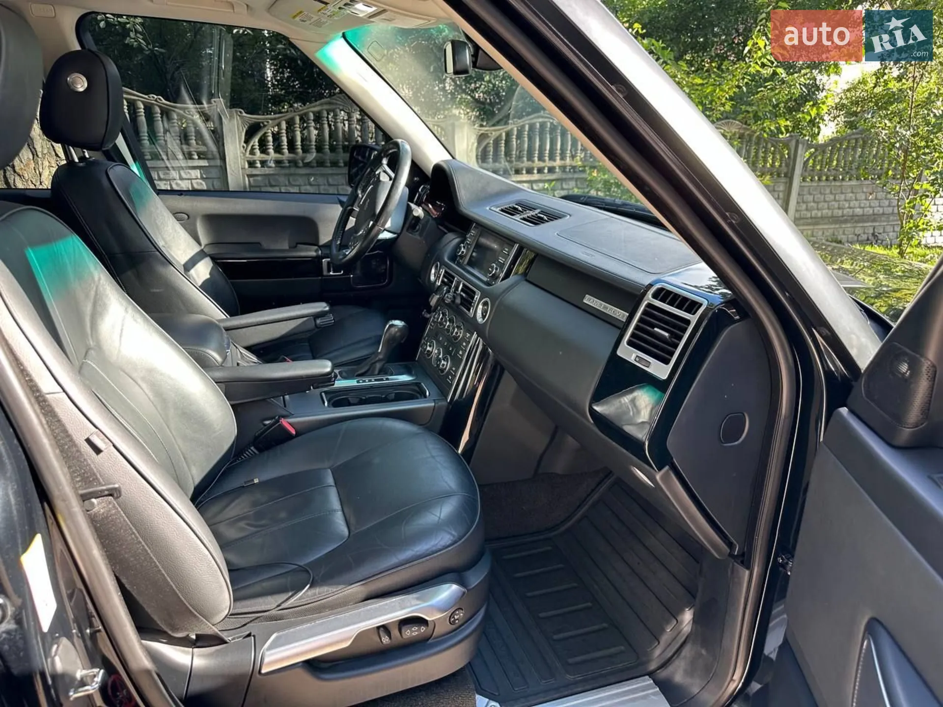 2011 Land Rover Range Rover - мініатюра 17