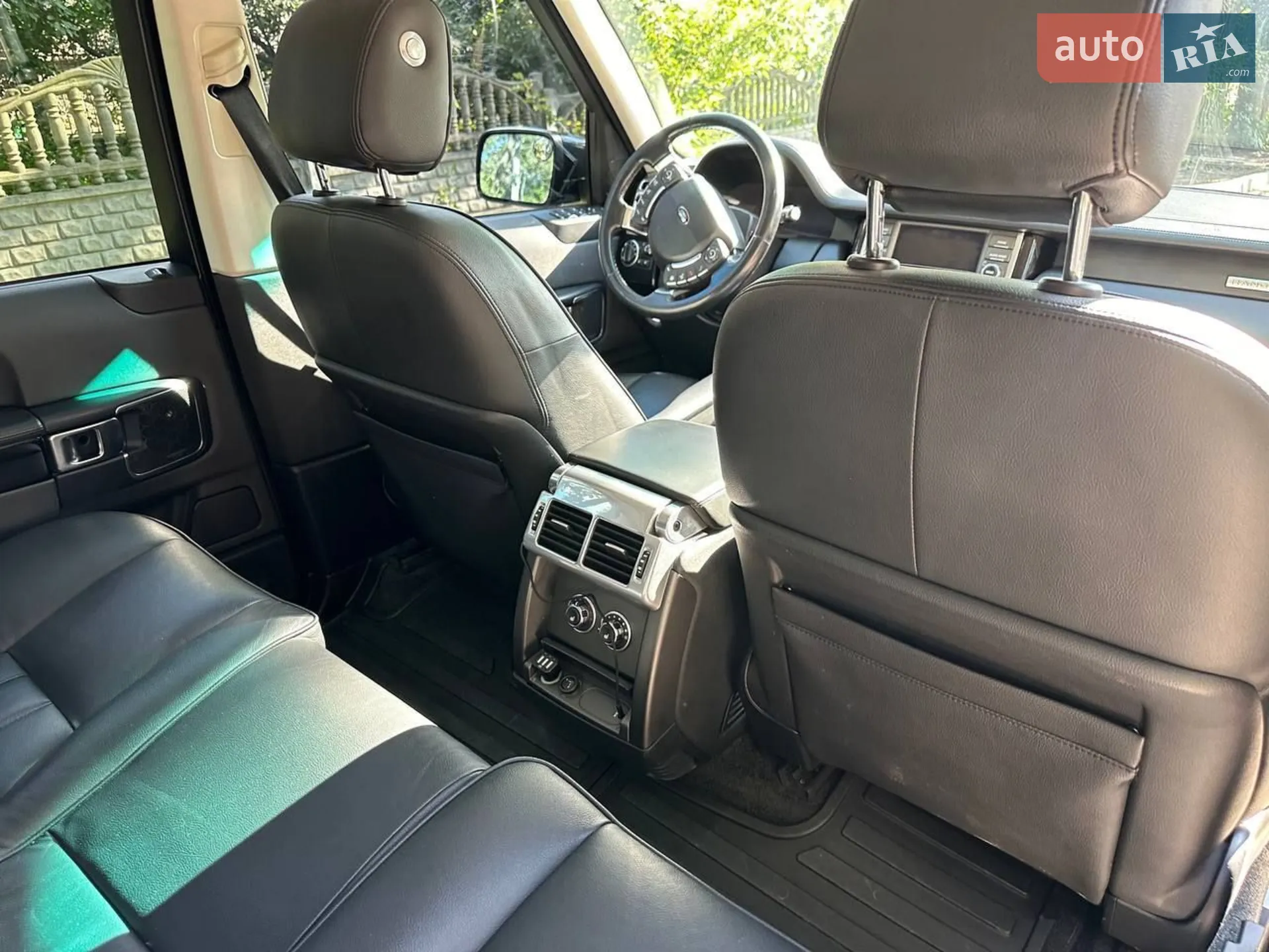 2011 Land Rover Range Rover - мініатюра 18