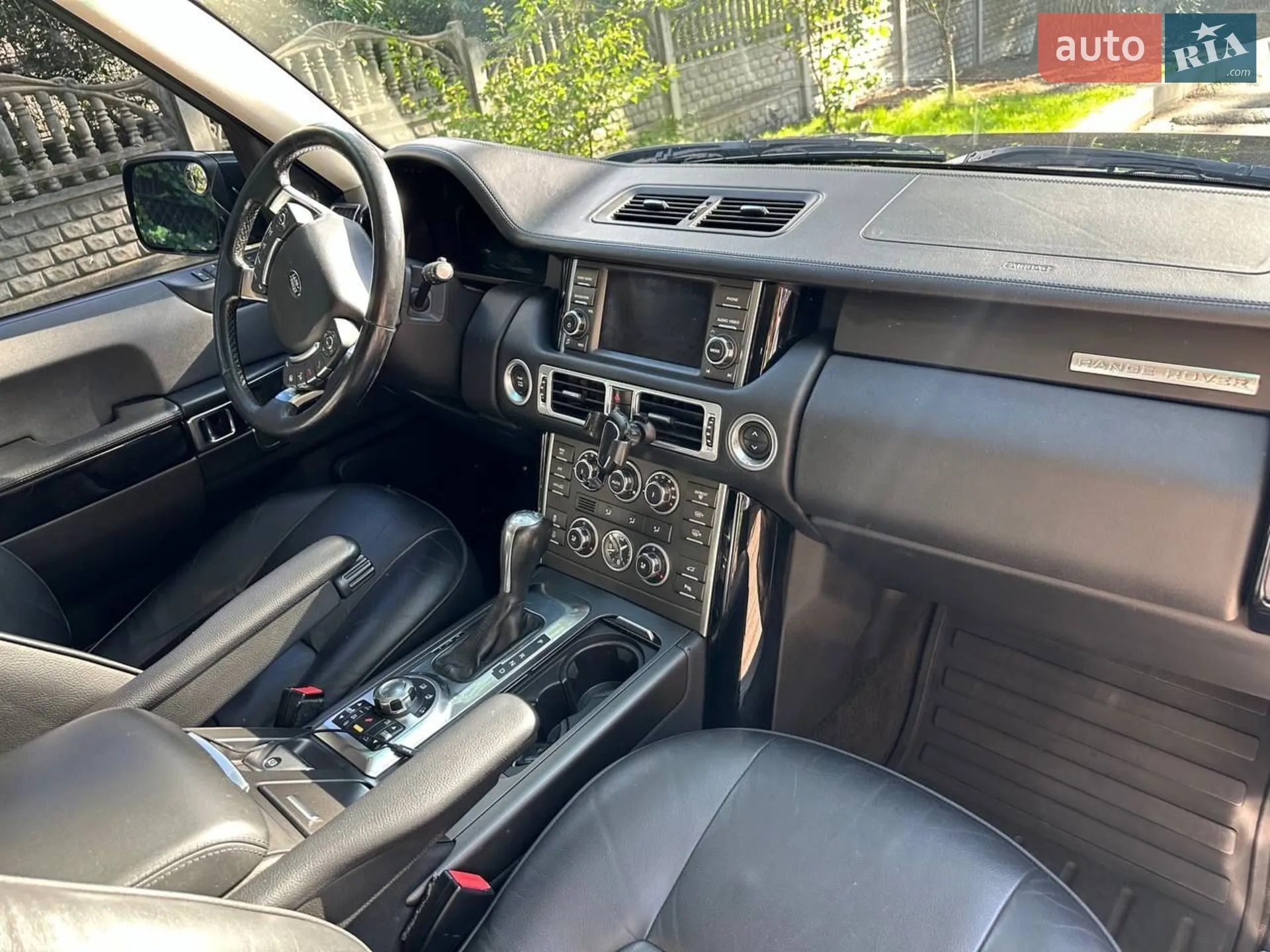 2011 Land Rover Range Rover - мініатюра 21