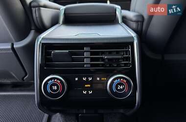Внедорожник / Кроссовер Land Rover Range Rover 2023 в 