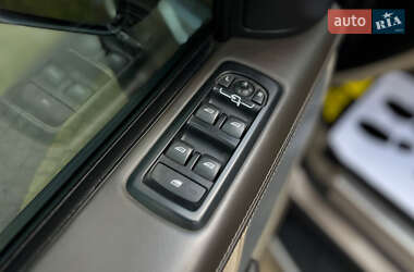 Внедорожник / Кроссовер Land Rover Range Rover 2013 в 