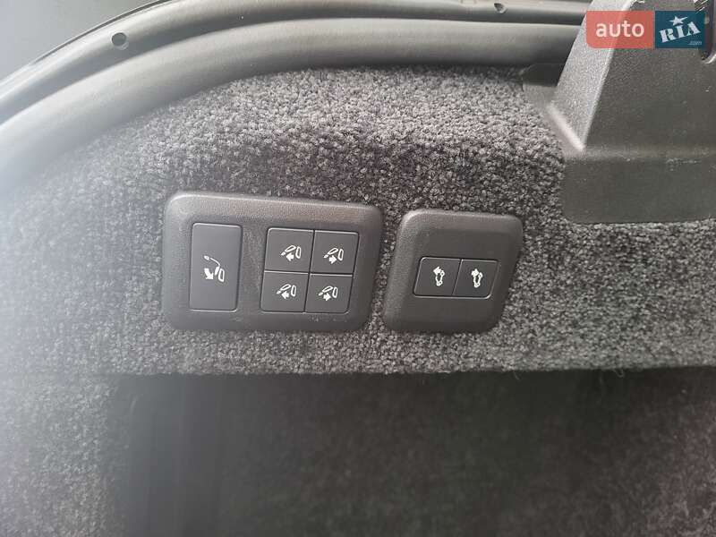 Внедорожник / Кроссовер Land Rover Range Rover 2018 в Киеве