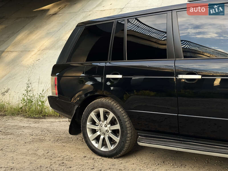 Внедорожник / Кроссовер Land Rover Range Rover 2006 в Зборове