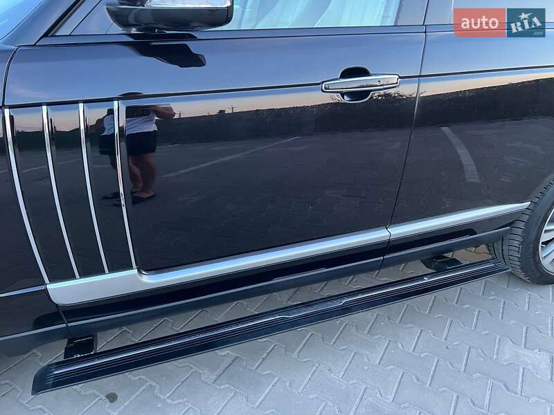 Внедорожник / Кроссовер Land Rover Range Rover 2013 в Вараше фото 41 Внедорожник / Кроссовер Land Rover Range Rover 2013 в Вараше
