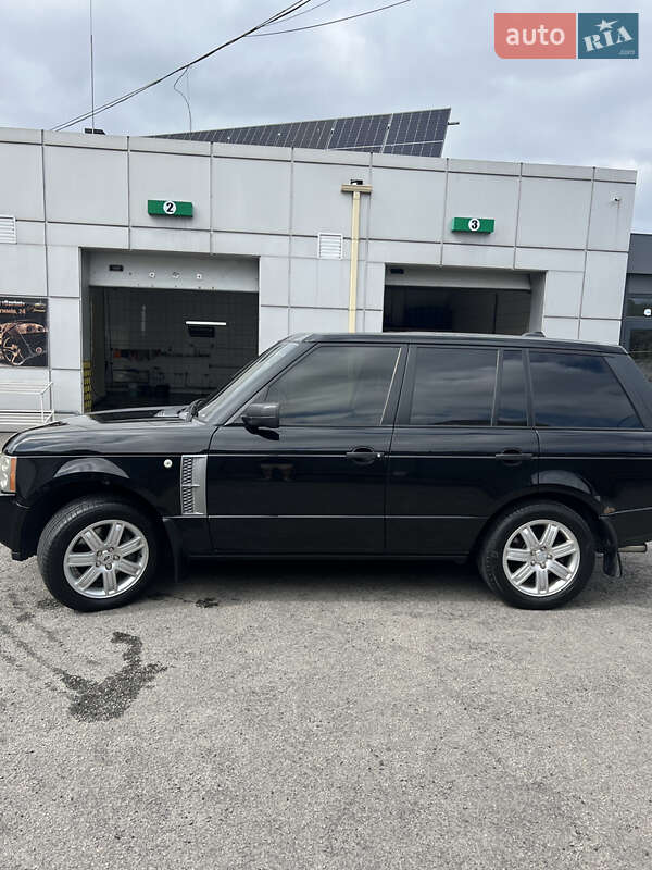 Внедорожник / Кроссовер Land Rover Range Rover 2005 в Черновцах