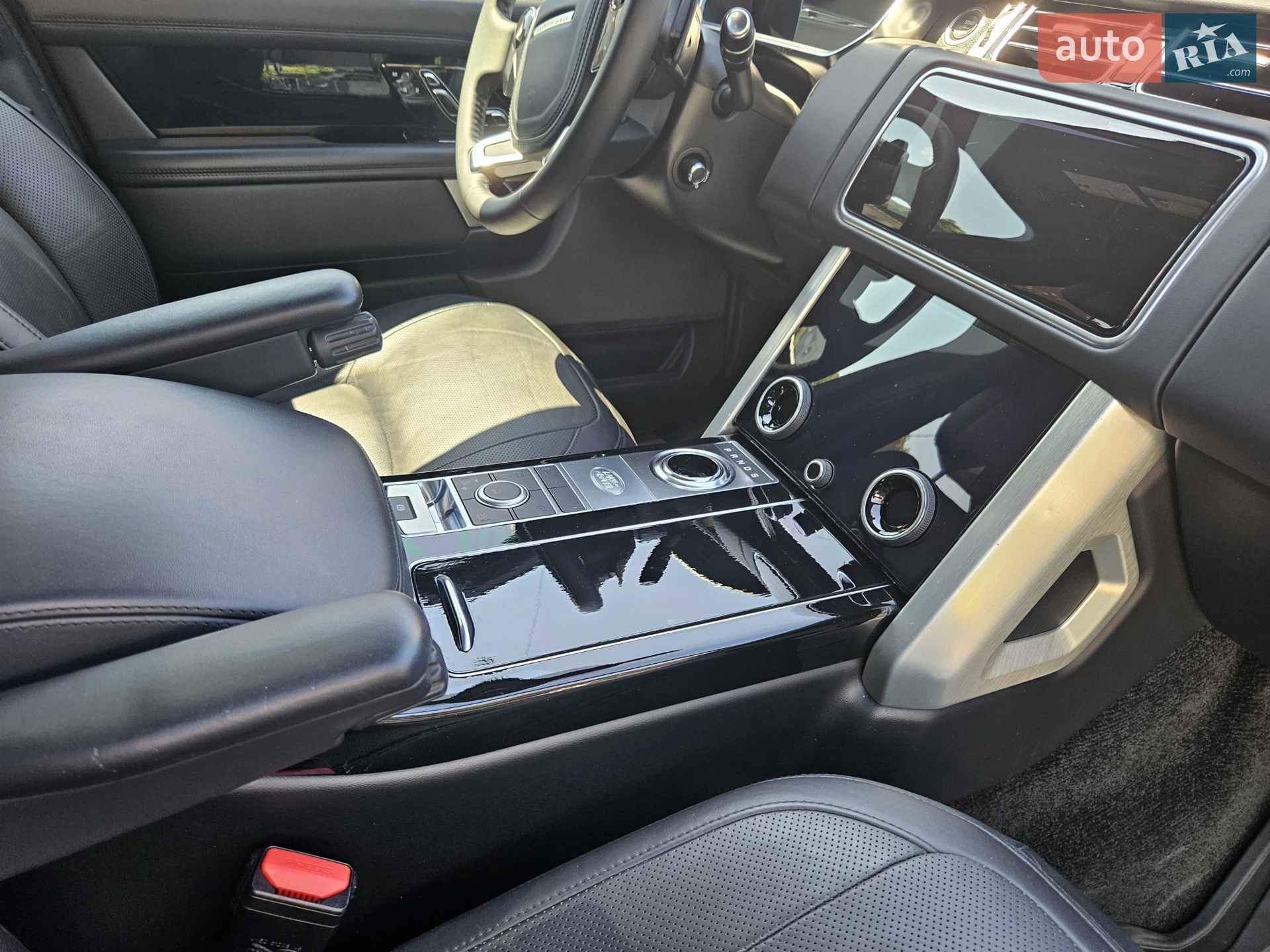 2019 Land Rover Range Rover - мініатюра 30