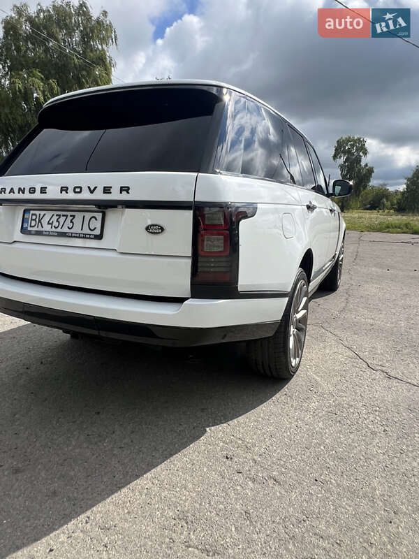 Внедорожник / Кроссовер Land Rover Range Rover 2015 в Дубно