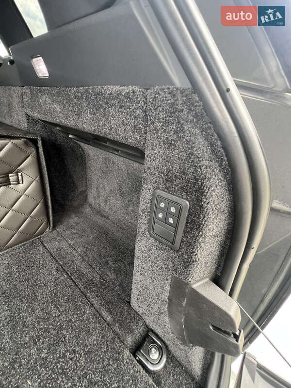 Внедорожник / Кроссовер Land Rover Range Rover 2015 в Дубно