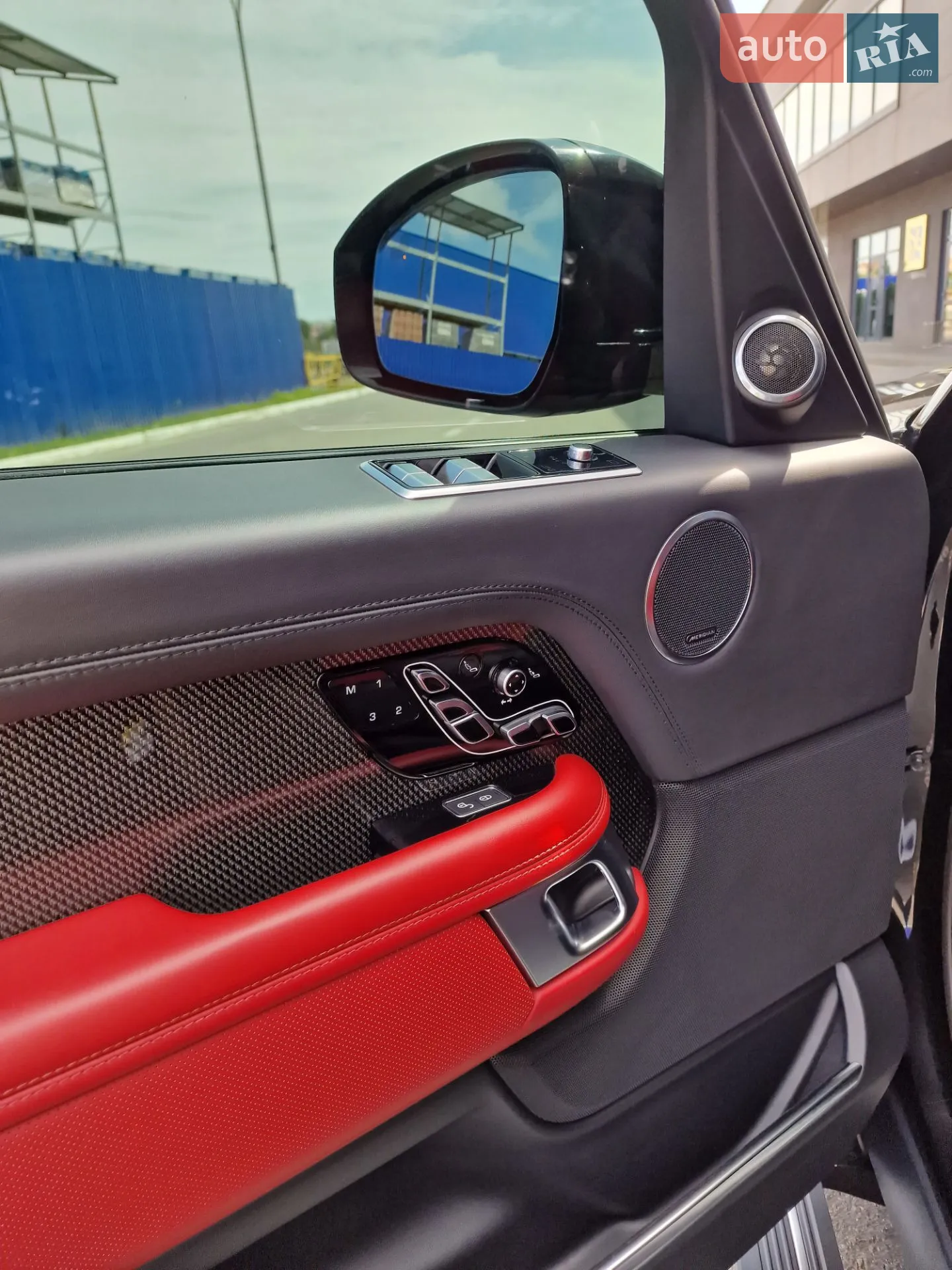2020 Land Rover Range Rover - мініатюра 24