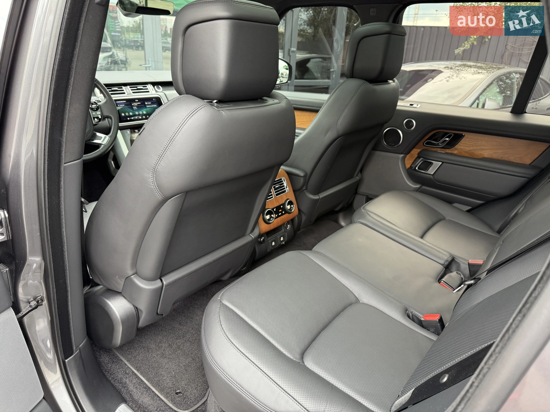 2019 Land Rover Range Rover - мініатюра 24