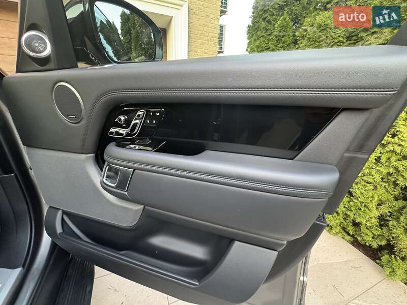 Внедорожник / Кроссовер Land Rover Range Rover 2019 в Киеве фото 43 Внедорожник / Кроссовер Land Rover Range Rover 2019 в Киеве