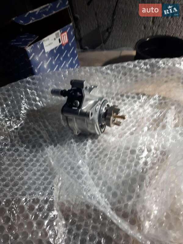 Позашляховик / Кросовер Land Rover Range Rover 2012 в Києві