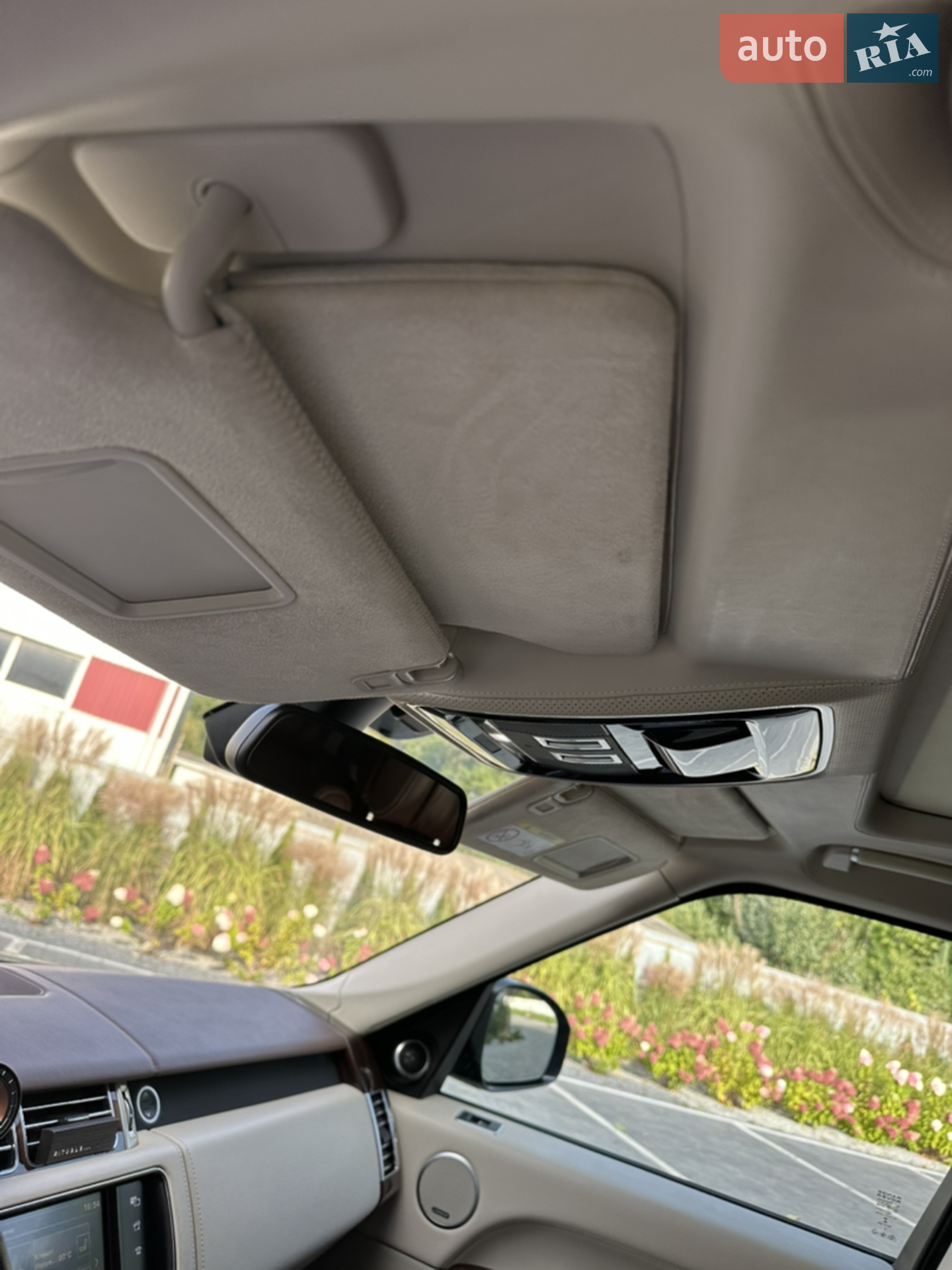2015 Land Rover Range Rover - мініатюра 38