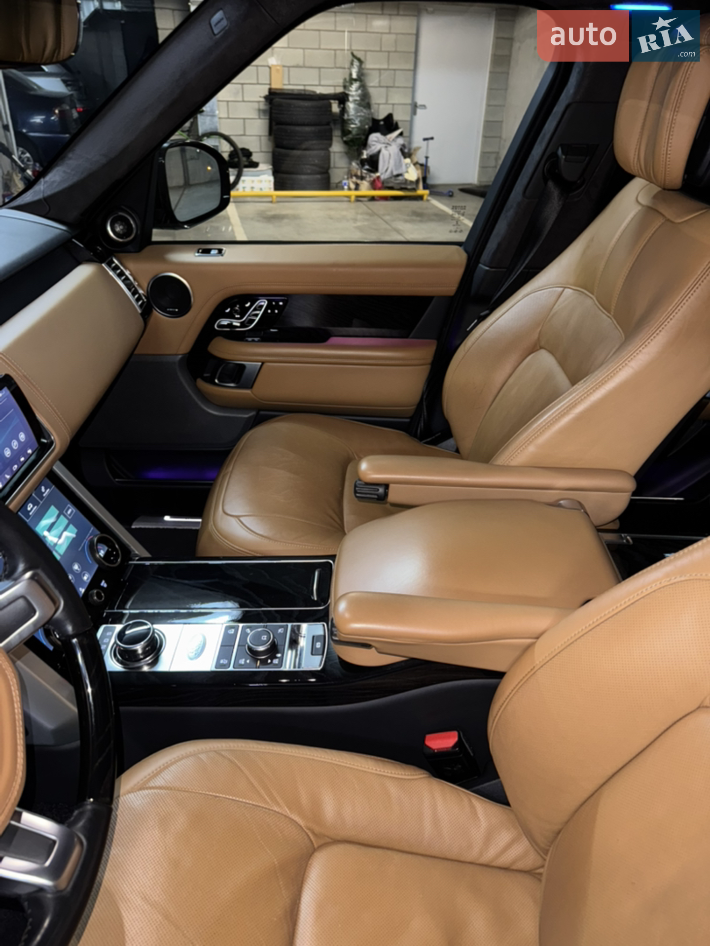 2020 Land Rover Range Rover - мініатюра 16