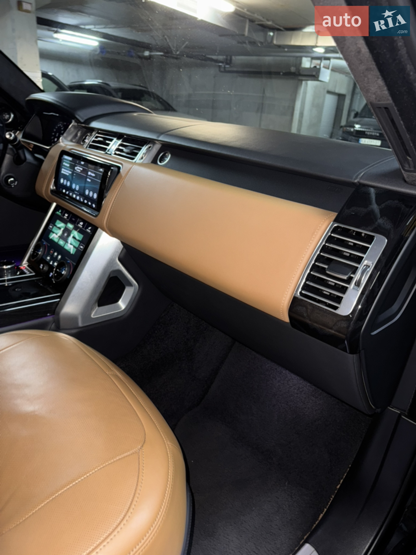 2020 Land Rover Range Rover - мініатюра 23