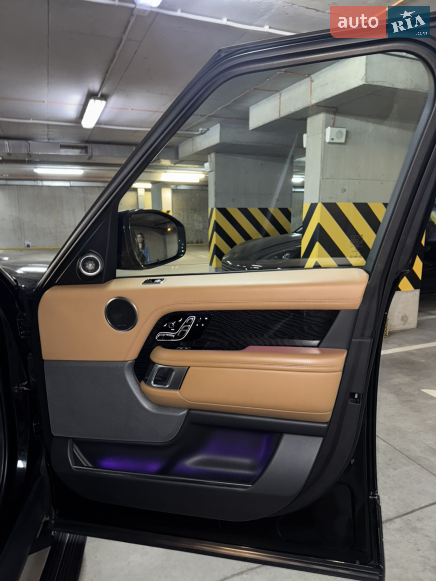 2020 Land Rover Range Rover - мініатюра 21