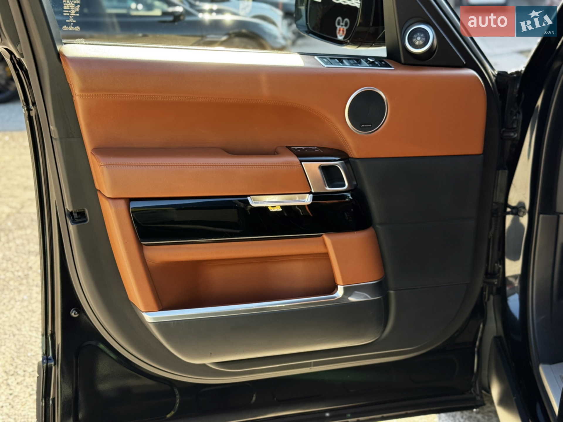 2014 Land Rover Range Rover - мініатюра 25