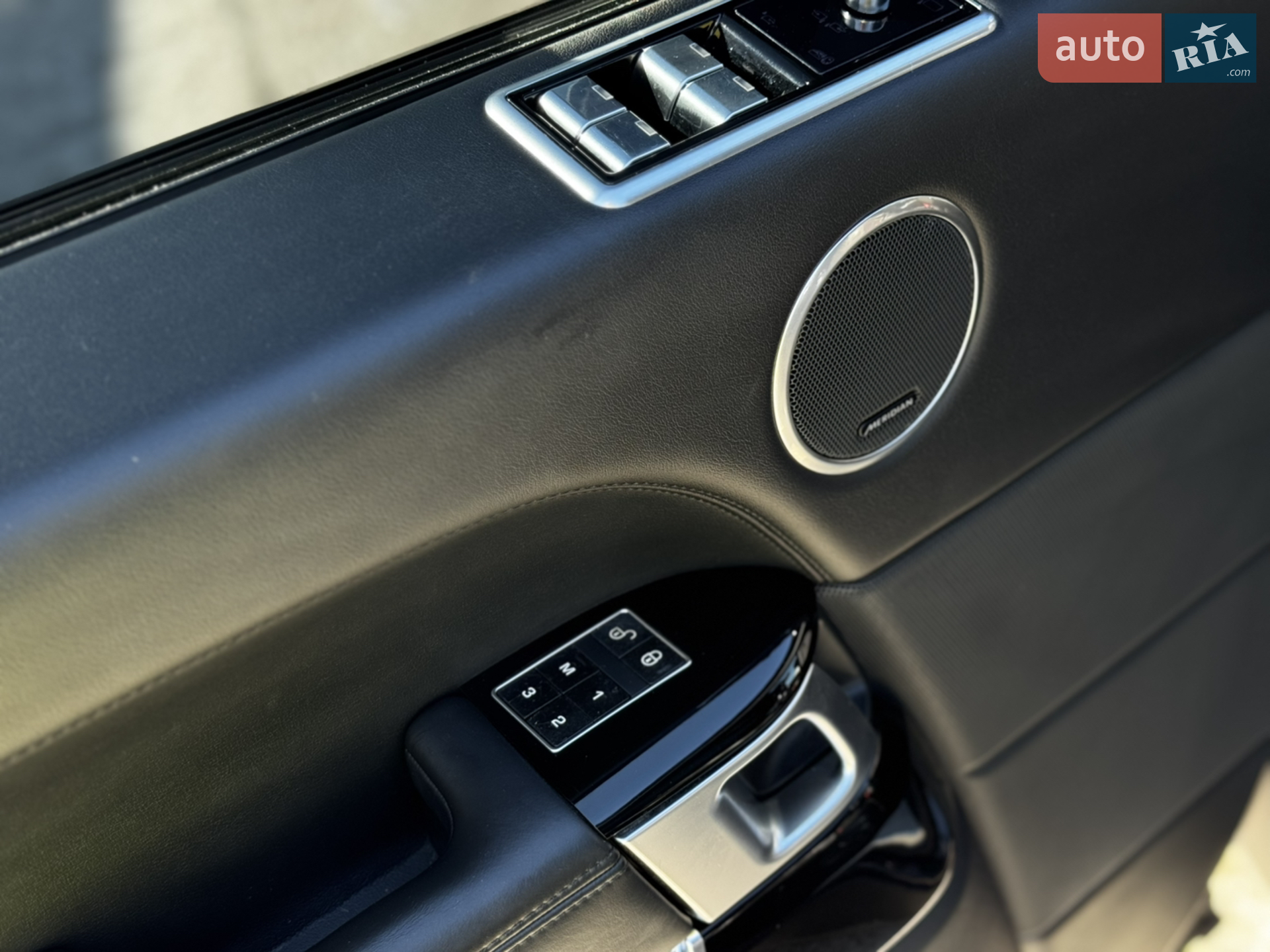 2015 Land Rover Range Rover - мініатюра 23
