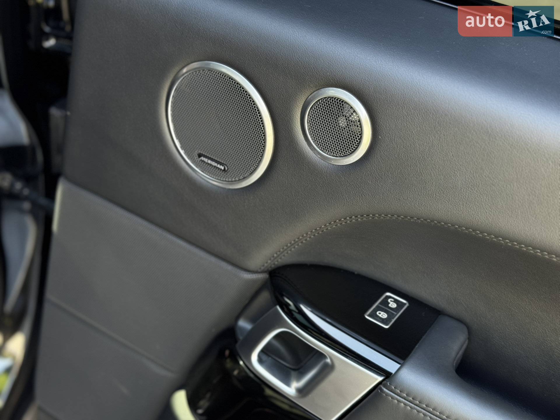 2015 Land Rover Range Rover - мініатюра 47