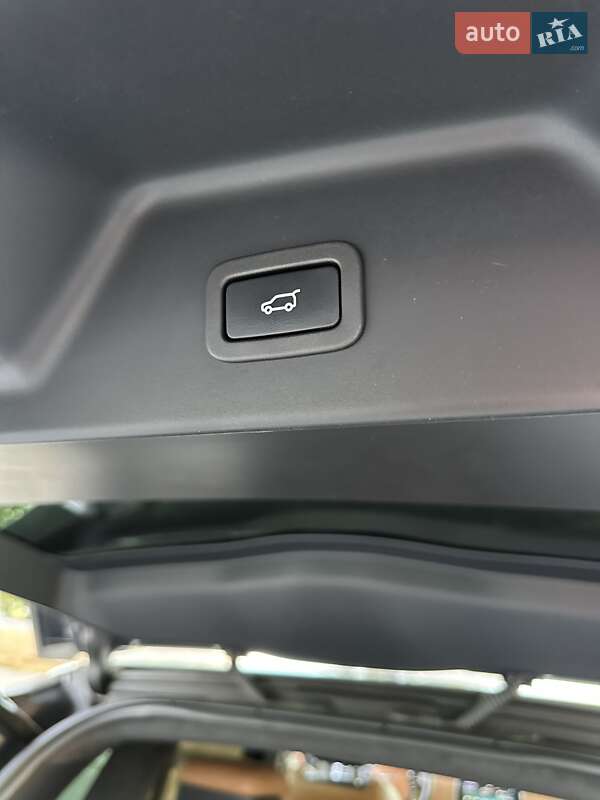 Позашляховик / Кросовер Land Rover Range Rover 2019 в Києві фото 34 Позашляховик / Кросовер Land Rover Range Rover 2019 в Києві