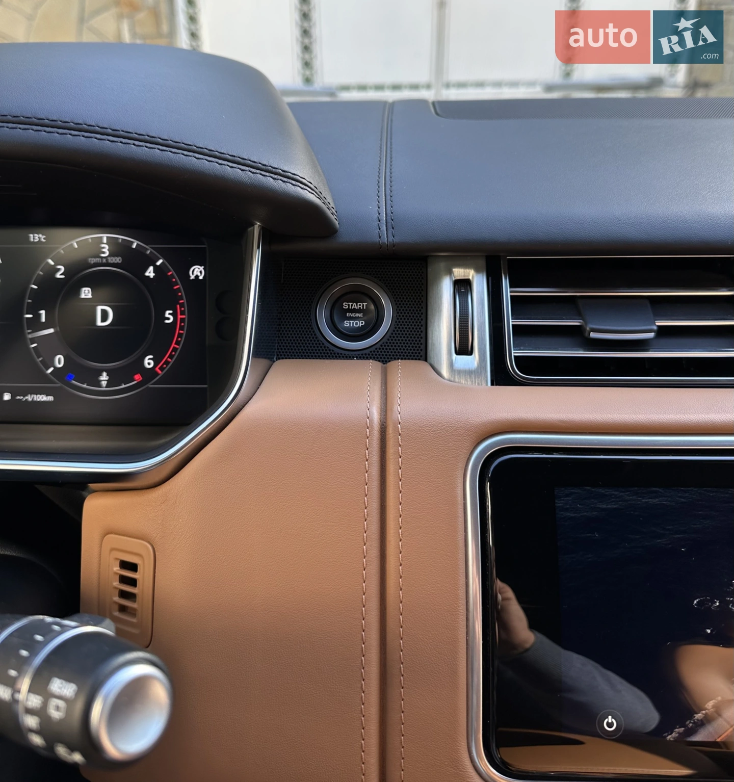 2020 Land Rover Range Rover - мініатюра 12