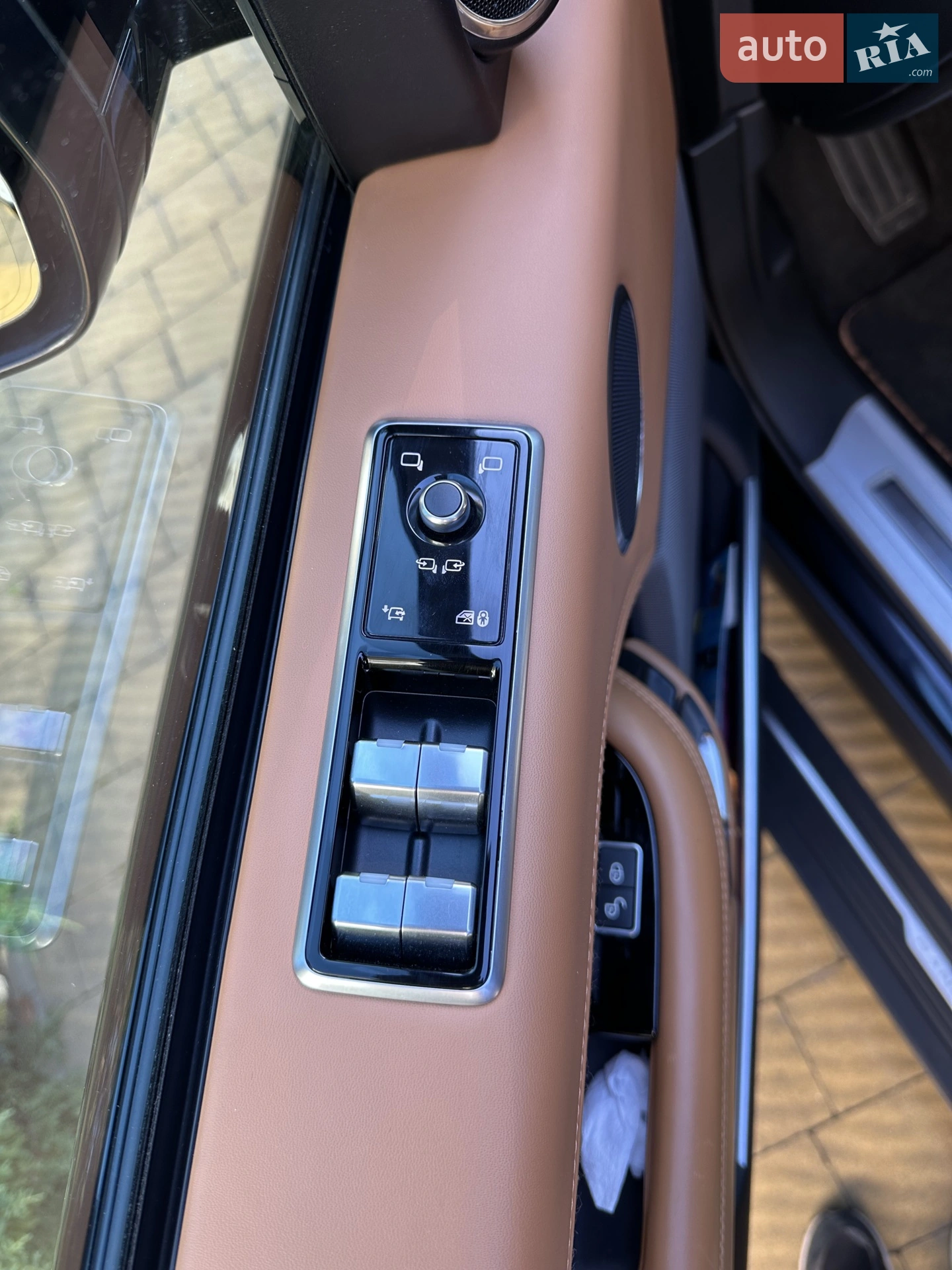 2020 Land Rover Range Rover - мініатюра 17