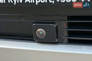 Внедорожник / Кроссовер Land Rover Range Rover 2022 в 