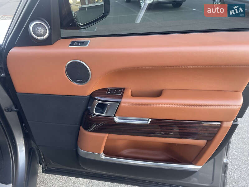 Внедорожник / Кроссовер Land Rover Range Rover 2015 в Киеве