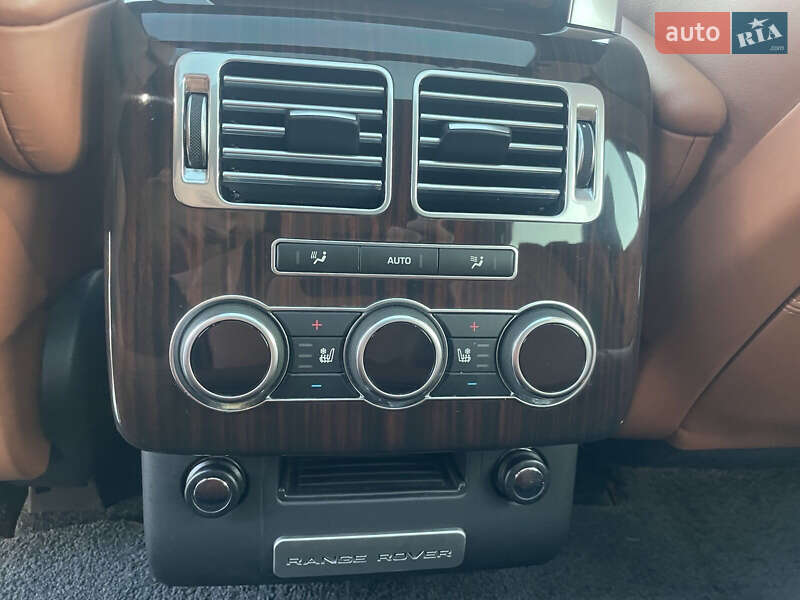 Внедорожник / Кроссовер Land Rover Range Rover 2015 в Киеве
