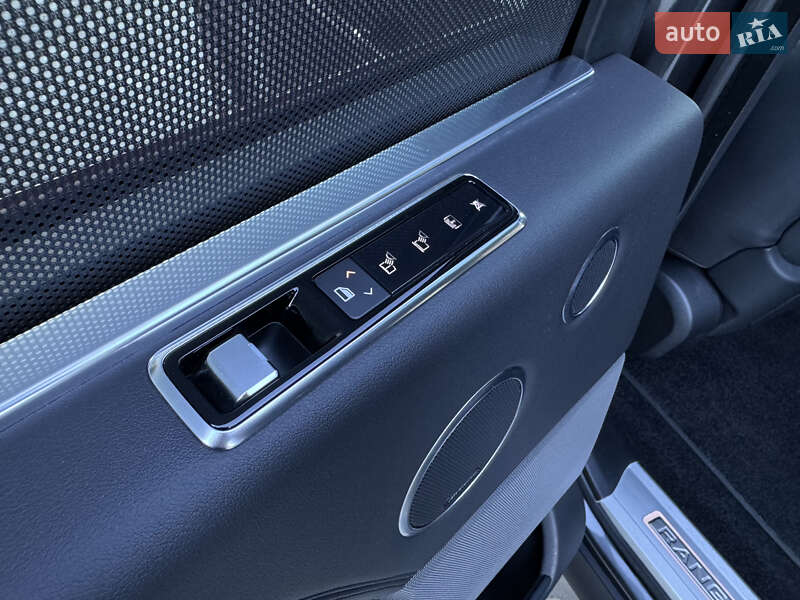Позашляховик / Кросовер Land Rover Range Rover 2018 в Міжгір'ї