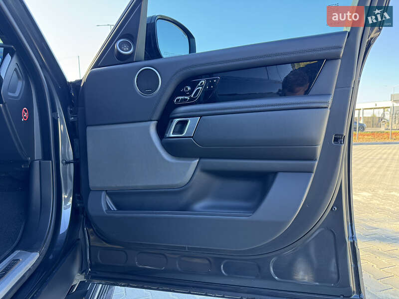 Позашляховик / Кросовер Land Rover Range Rover 2018 в Міжгір'ї