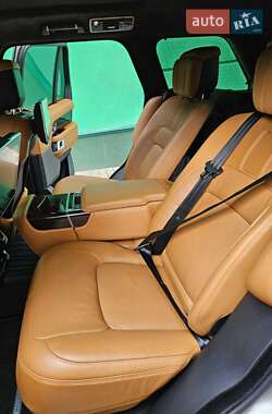 Внедорожник / Кроссовер Land Rover Range Rover 2018 в 