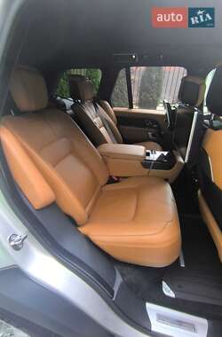 Внедорожник / Кроссовер Land Rover Range Rover 2018 в 