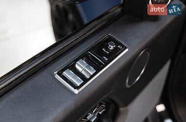 Внедорожник / Кроссовер Land Rover Range Rover 2018 в 