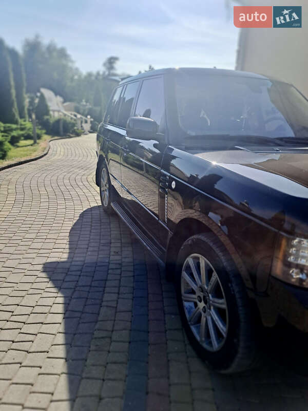 Внедорожник / Кроссовер Land Rover Range Rover 2011 в Черновцах