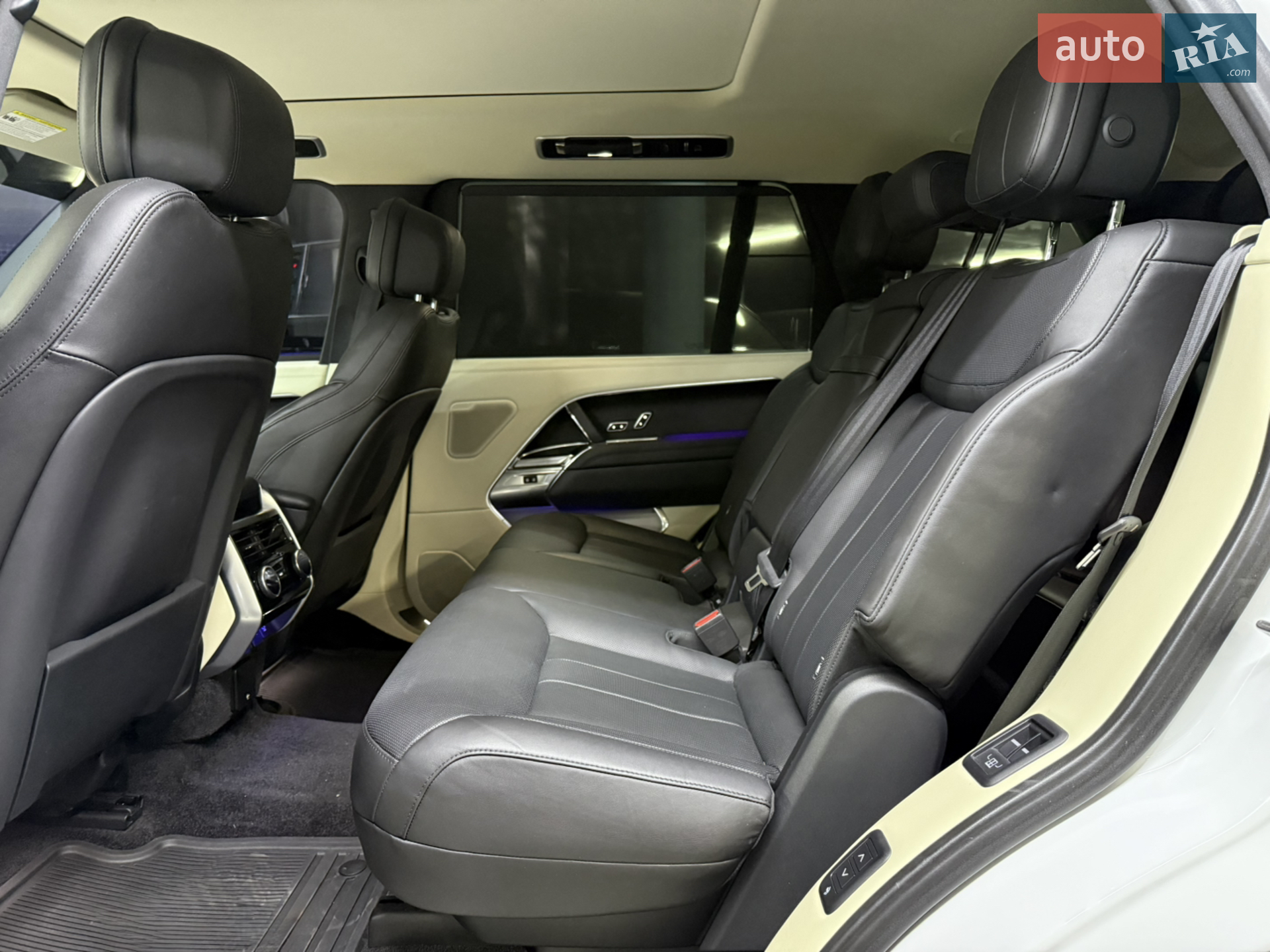 2022 Land Rover Range Rover - мініатюра 23