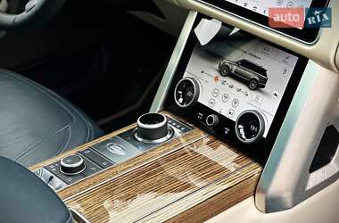 Внедорожник / Кроссовер Land Rover Range Rover 2018 в 