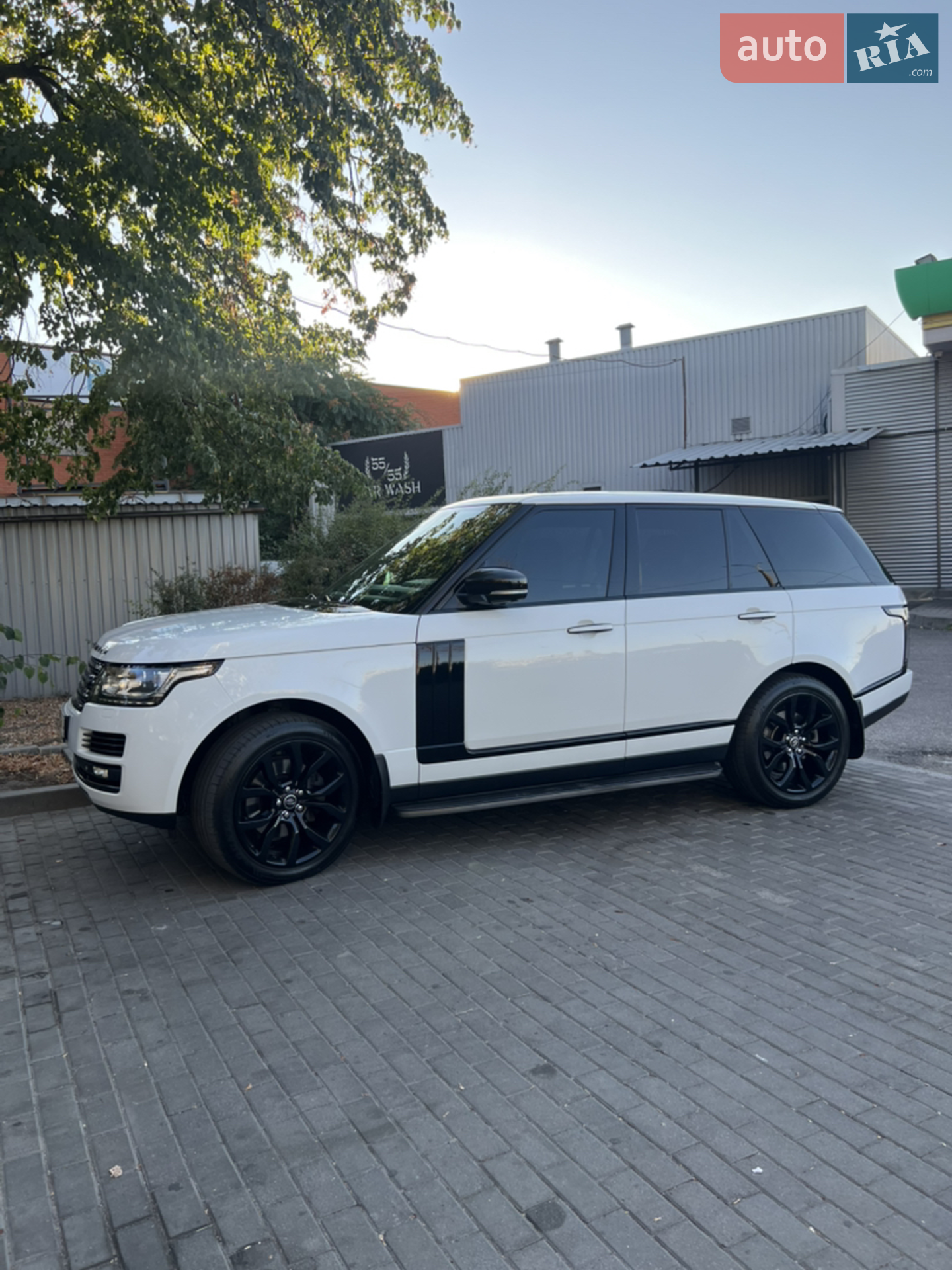 2014 Land Rover Range Rover - мініатюра 25