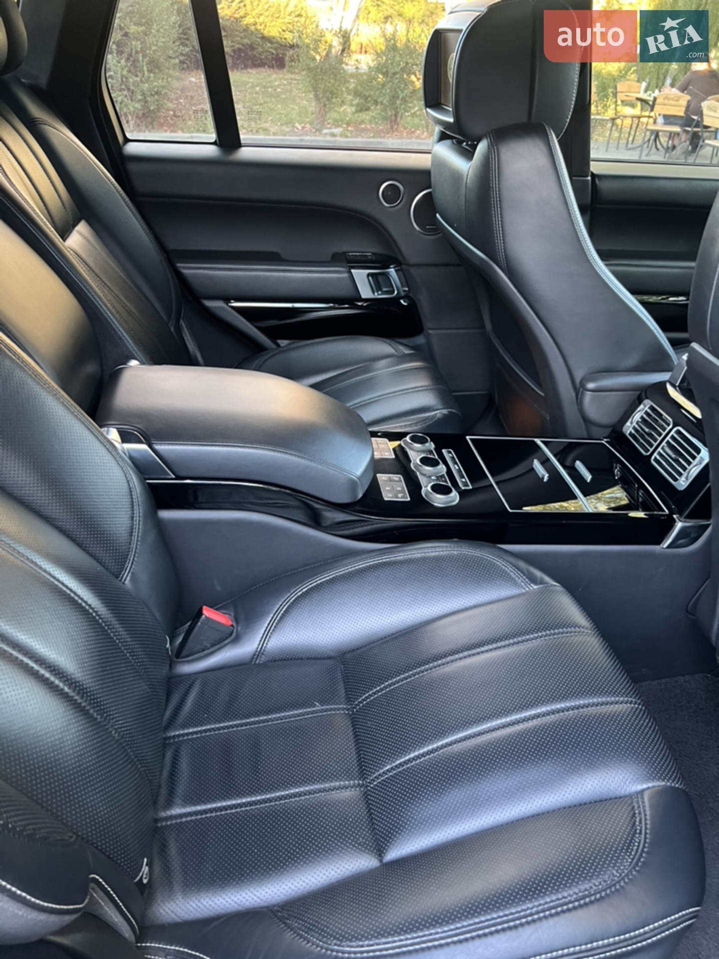 2014 Land Rover Range Rover - мініатюра 32