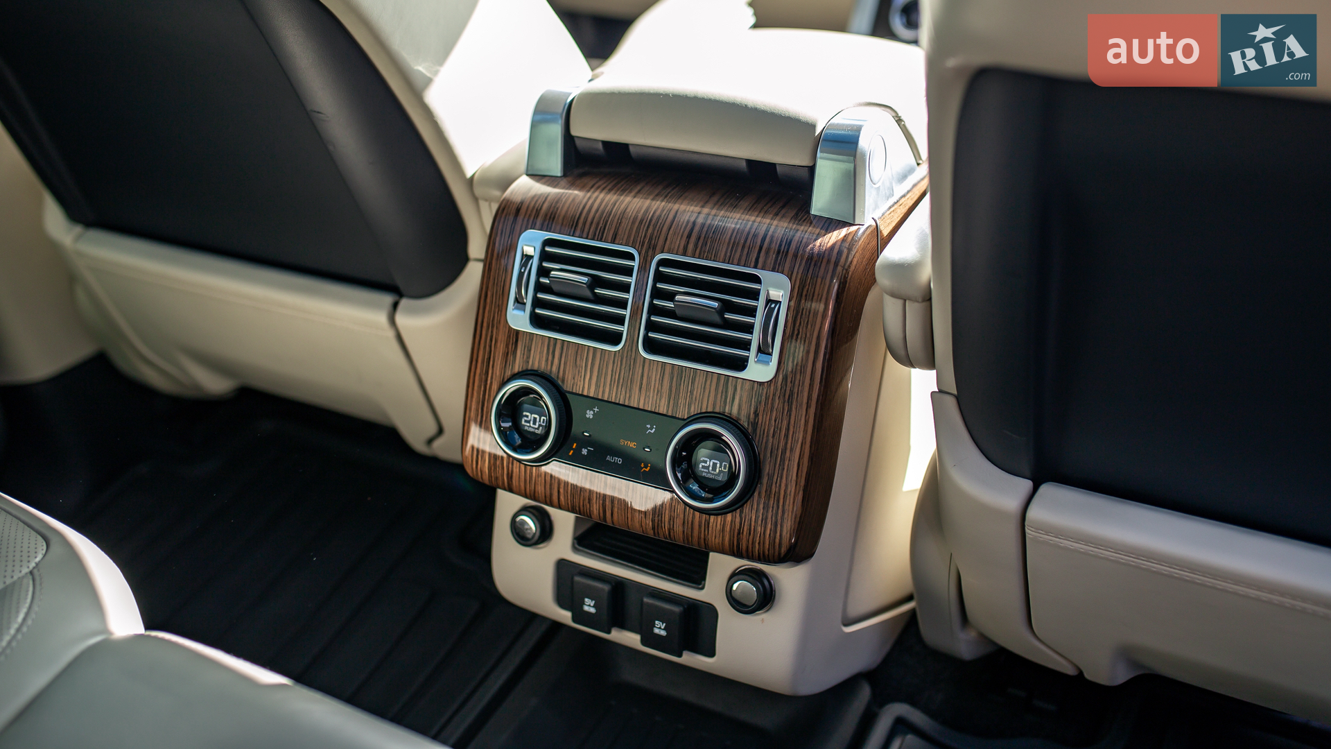 2018 Land Rover Range Rover - мініатюра 27