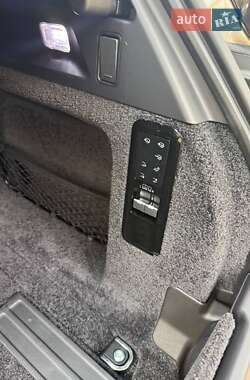 Позашляховик / Кросовер Land Rover Range Rover 2023 в  фото 26 Позашляховик / Кросовер Land Rover Range Rover 2023 в