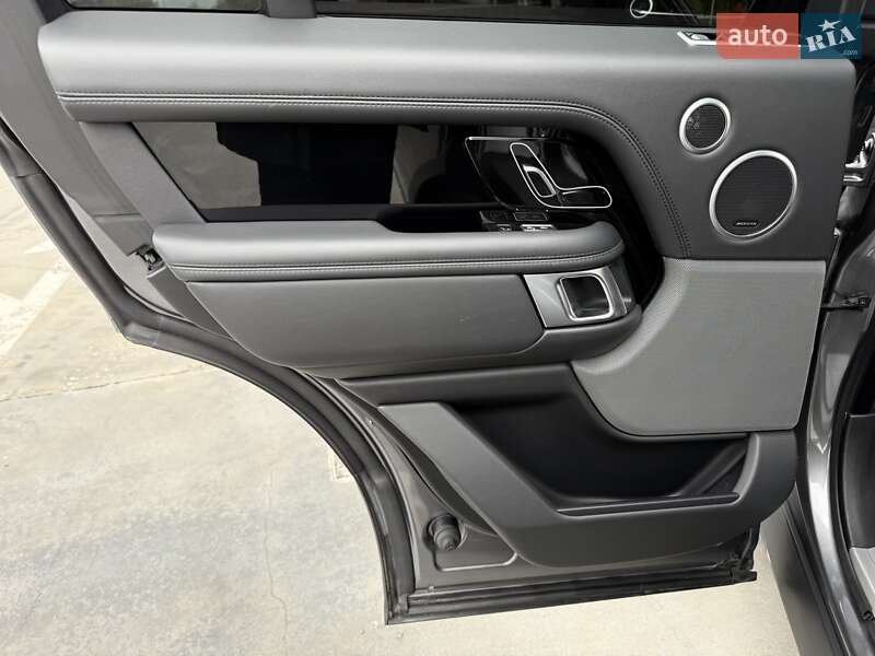 Позашляховик / Кросовер Land Rover Range Rover 2018 в Києві фото 24 Позашляховик / Кросовер Land Rover Range Rover 2018 в Києві